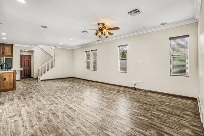 Building Photo - 1225 Los Olivos Street