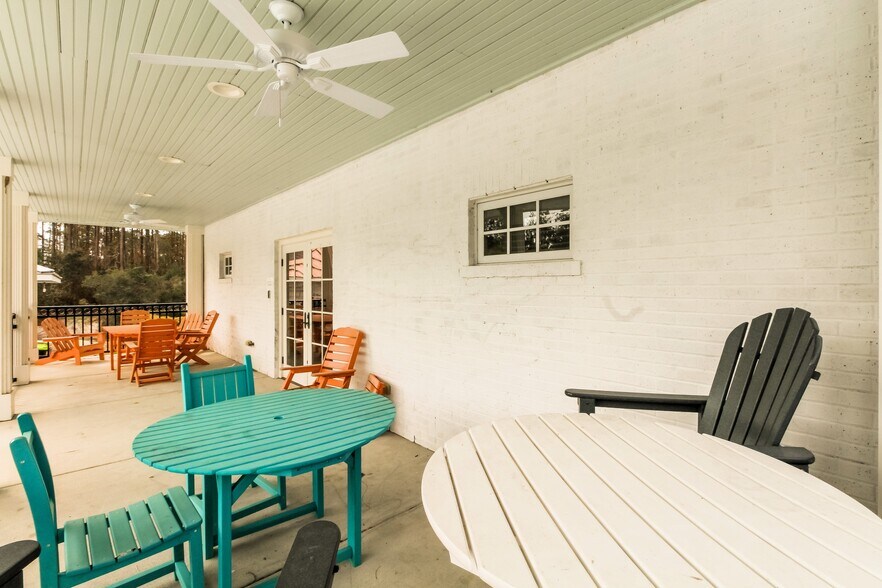 Building Photo - 694 Hadley Ct SE