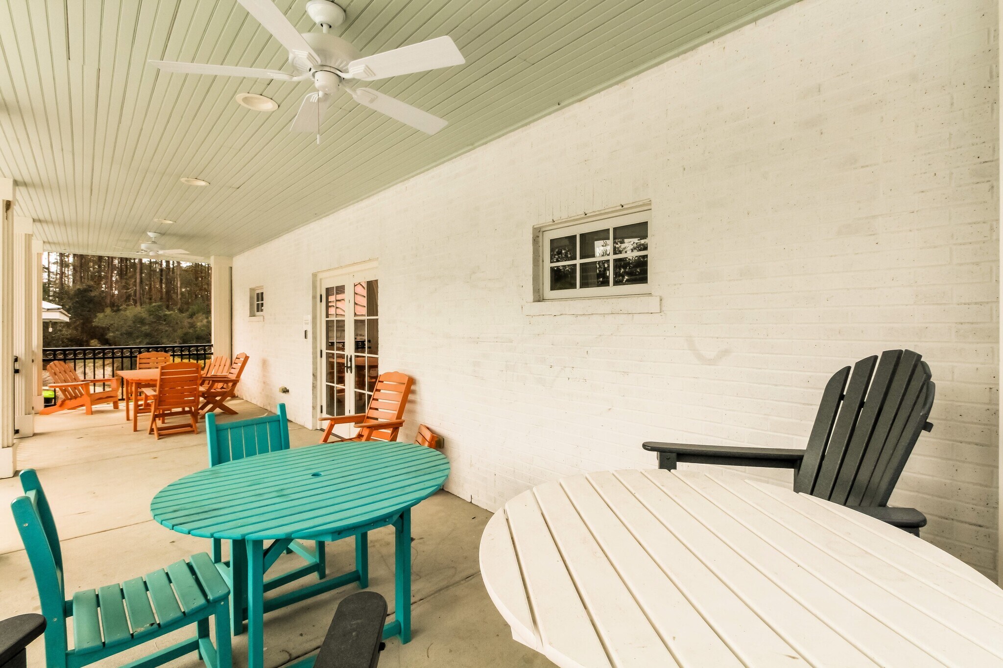 Building Photo - 684 Savanac St SE