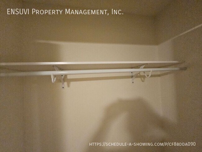 Building Photo - 1018 Spindle Palm Way