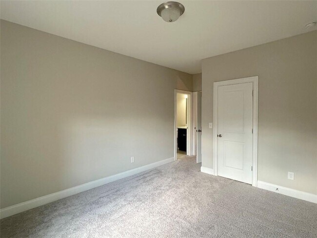 Building Photo - 8025 Kelsey Pl