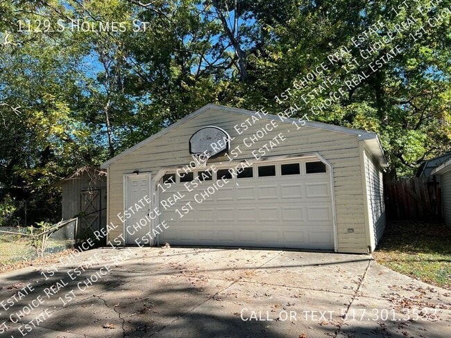 Building Photo - 1129 S Holmes St