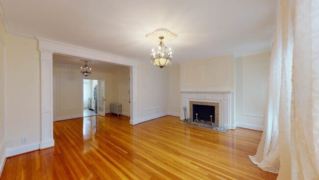 Building Photo - 311 Tappan St