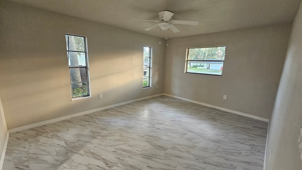 Building Photo - 1270 Deltona Blvd