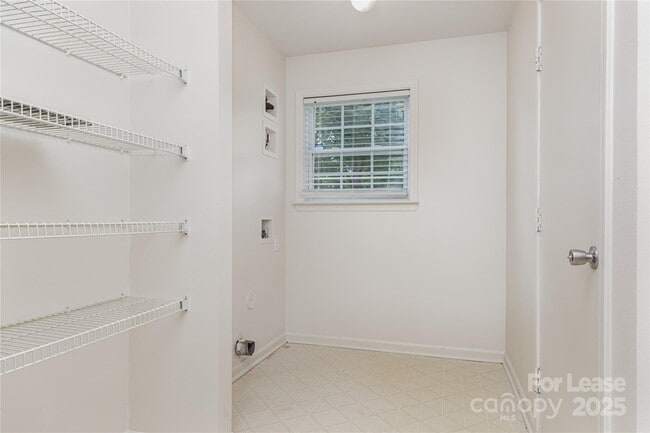 Building Photo - 7311 Mitzi Deborah Dr