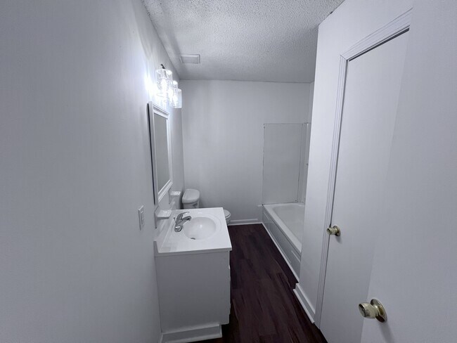 Bathroom - 2313 Dalebrook Ct