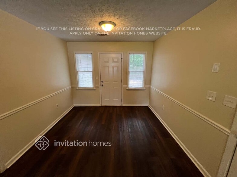 Building Photo - 4793 Cedar Lake Dr SE