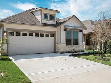 Primary Photo - 3 Bedroom 2 bath, 2 garage attached garage with all the appliances to include washer & dryer