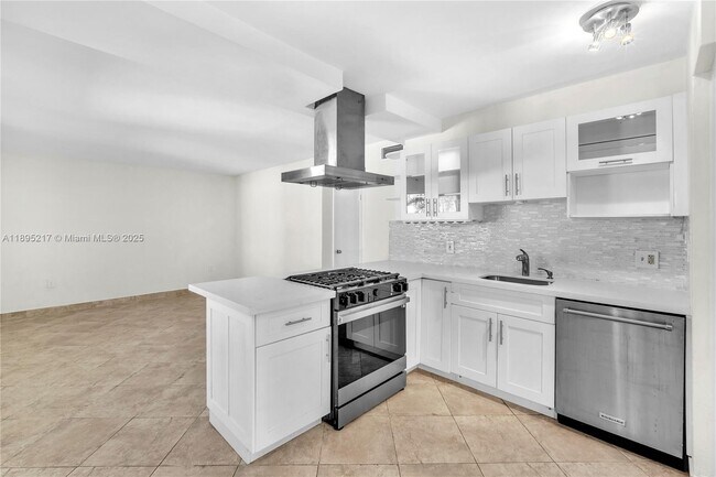 Building Photo - 3265 Virginia St