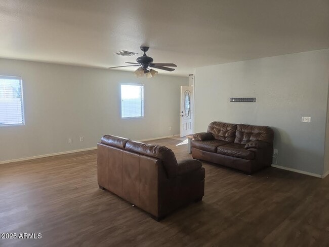 Building Photo - 1958 E Renegade Trail