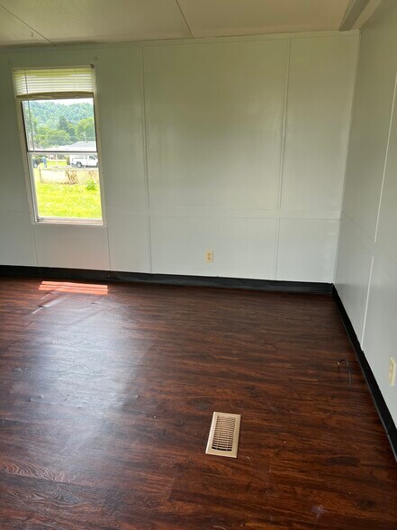 Building Photo - 1009 Frosty Ln