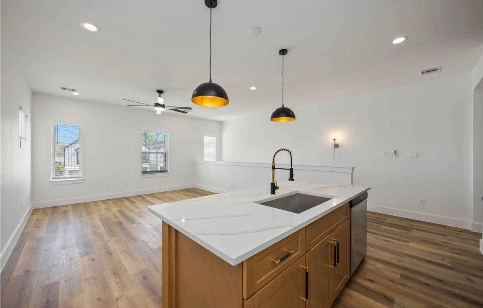 Building Photo - 8007 Cora St