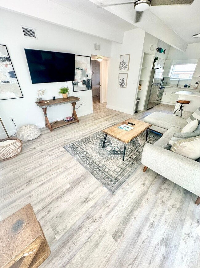 Building Photo - 334 Bluefish Dr