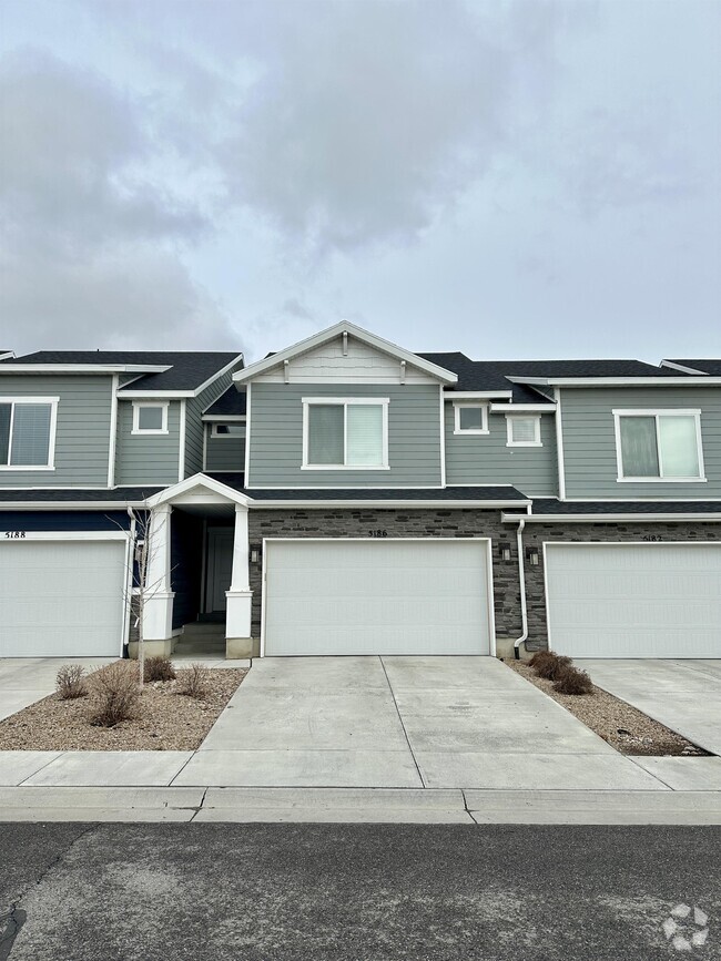 Building Photo - 5186 W Koppers Ln