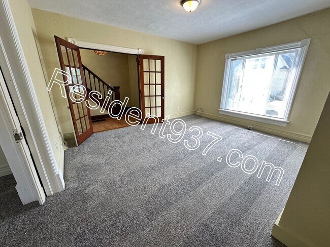 Building Photo - 2 Bed 2 Bath home