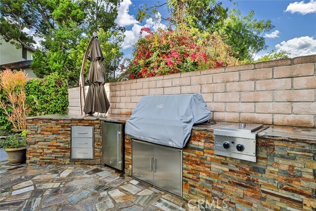Building Photo - 4575 De Celis Pl