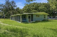 Building Photo - 1096 Navajo Dr