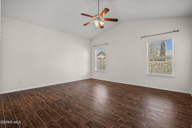 Building Photo - 5477 Francisco Roque Dr