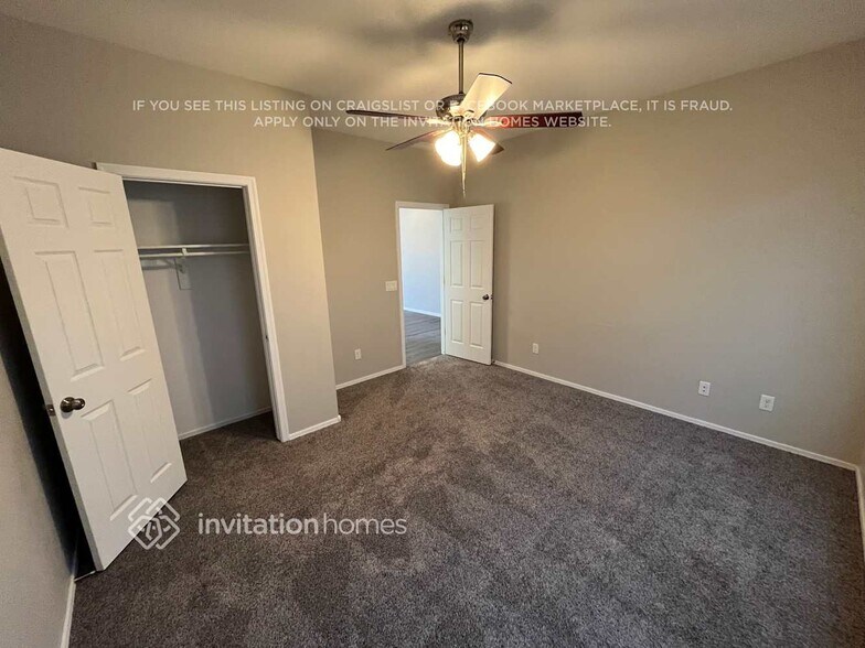 Building Photo - 21167 W Cypress St