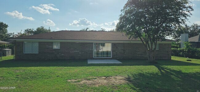 Building Photo - 619 Old Forest Way Rd
