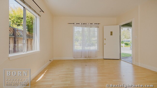 Building Photo - 209 Bayswater Ave