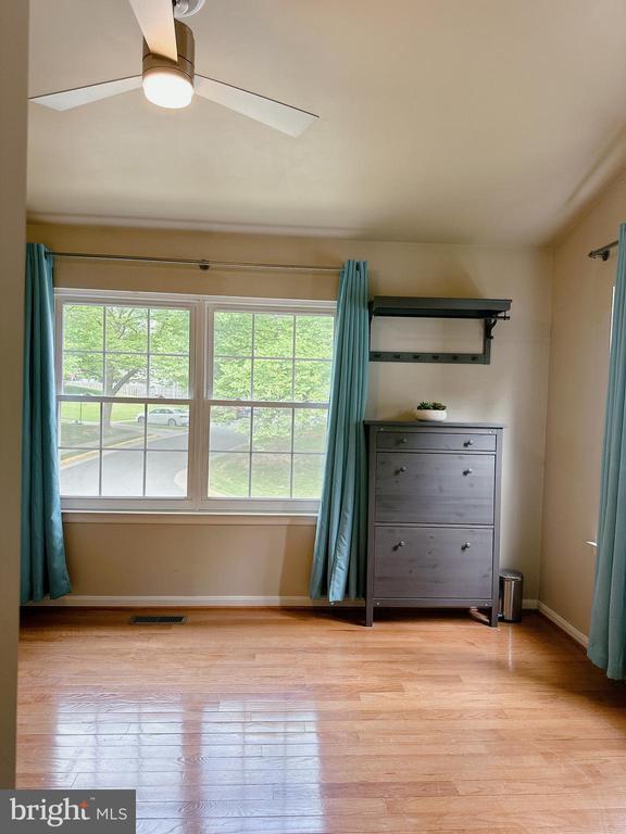 Building Photo - 15427 Beachwater Ct