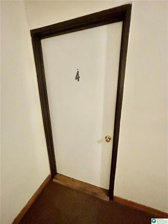 Building Photo - 210 W Main St