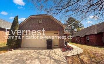 Building Photo - 273 Oxmoor Pl