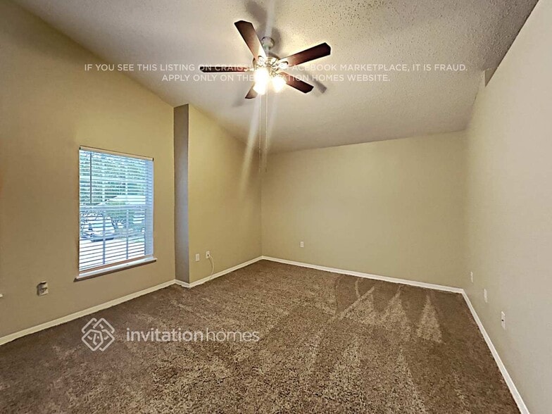 Building Photo - 30630 Birdhouse Dr