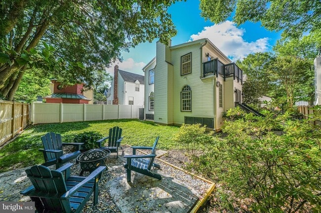 Building Photo - 4817 Chevy Chase Blvd