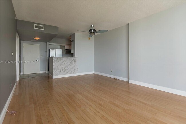 Building Photo - 325 S Biscayne Blvd