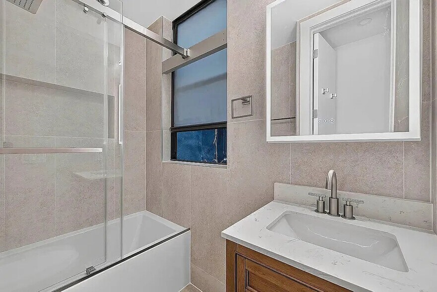Building Photo - 205 Eighth Avenue