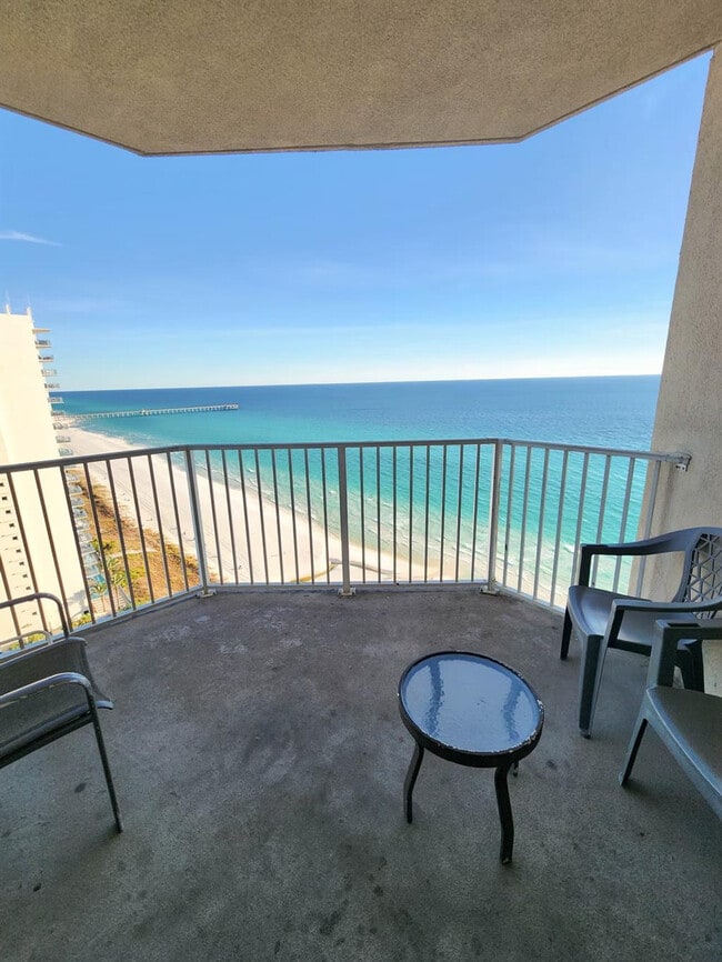 Building Photo - 16819 Front Beach Rd