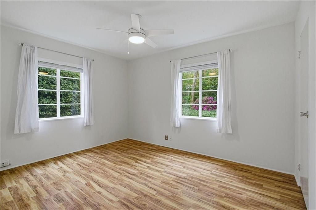 Building Photo - 1381 Normandy Dr NE