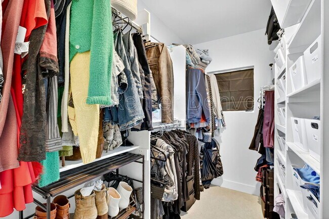 Building Photo - 1299 Newton St