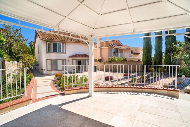 Building Photo - 12021 Falcon Crest Way