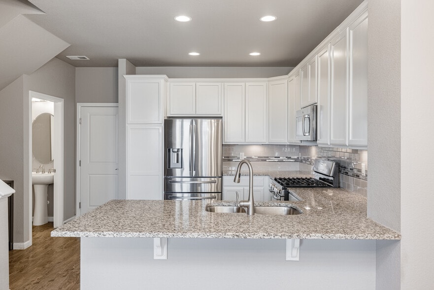 Building Photo - 8920 E Caley Way