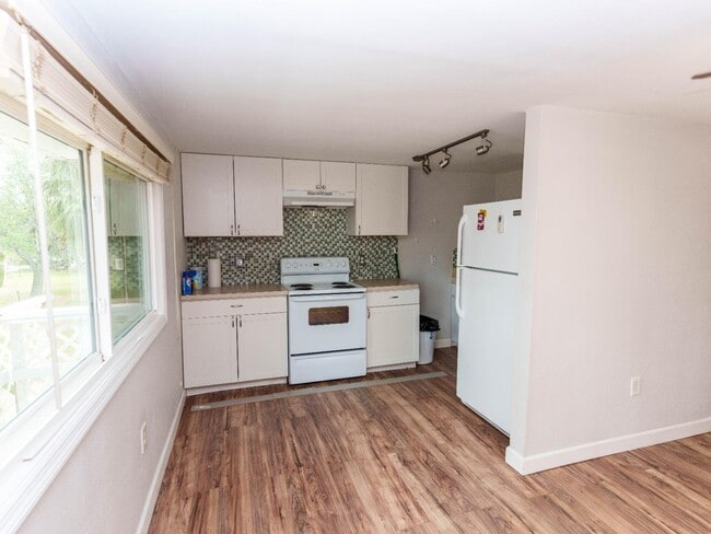 Building Photo - 4910 Limestone Dr