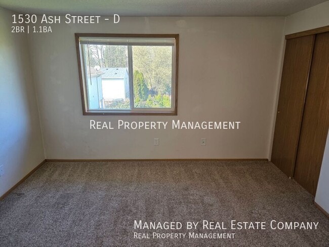 Building Photo - 1530 Ash St