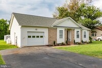 Building Photo - 205 Old Landing Ct