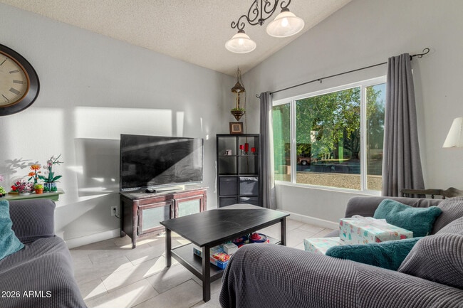 Building Photo - 5210 E Elmwood Cir