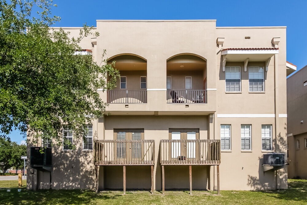 Building Photo - 6516 Quiet Pool Ct