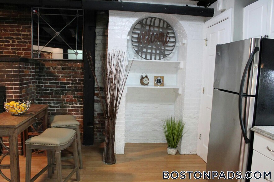 Building Photo - 3 Champney Pl