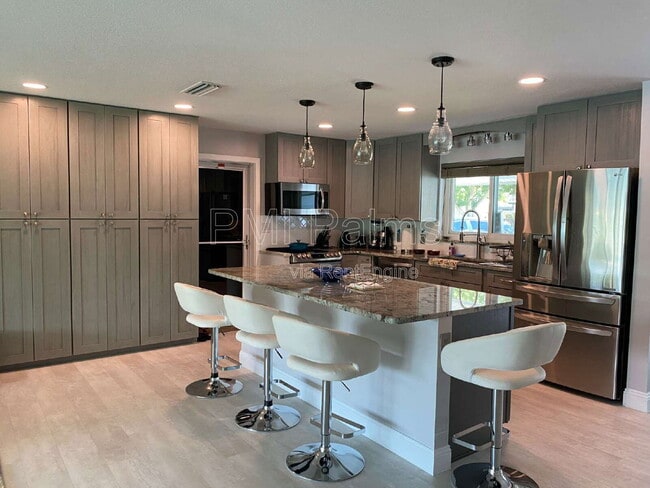 Building Photo - 791 Terrace Rd