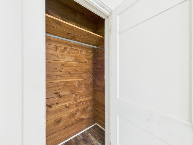 Building Photo - 138 Watson St