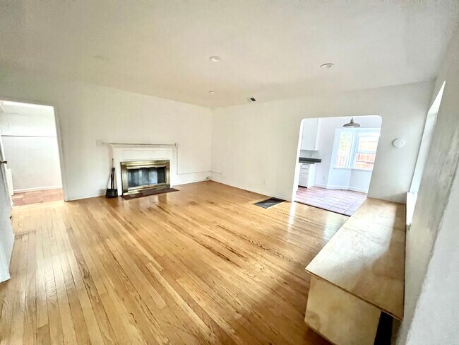 living room - 6323 Valley View Rd
