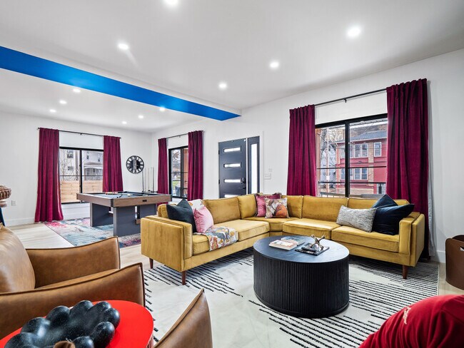 Building Photo - 25 N Rose Blvd