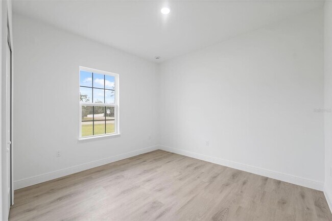 Building Photo - 2273 SW 158th St Rd