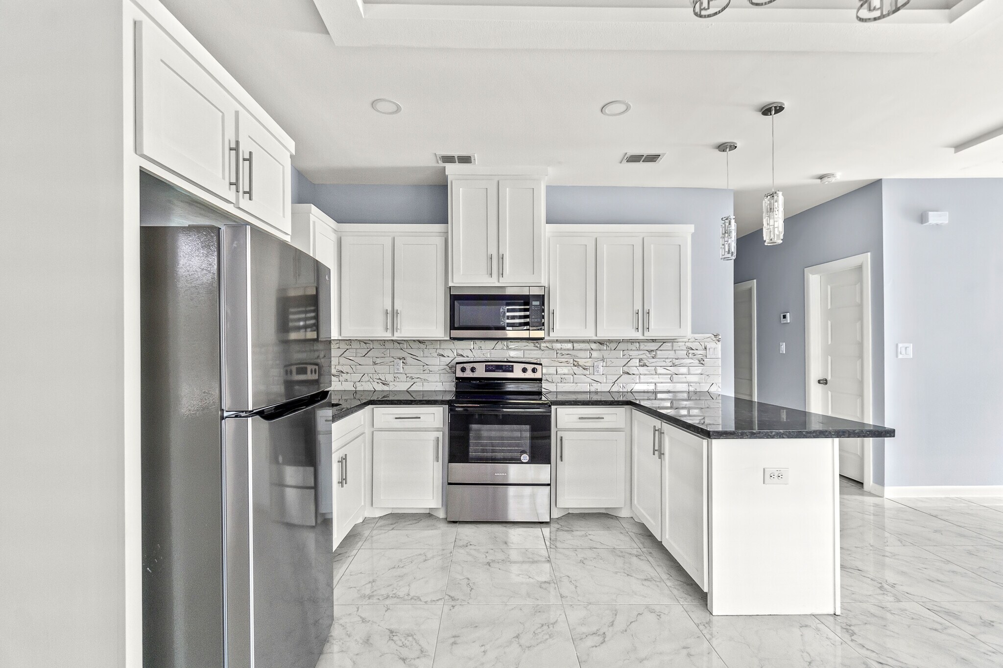 Building Photo - 3506 S Dominique Dr