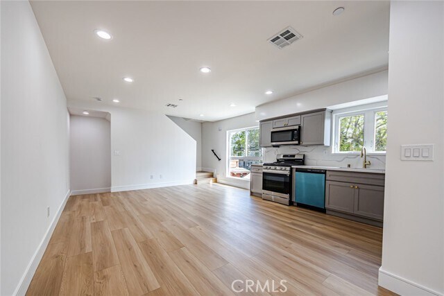 Building Photo - 2055 S Garth Ave
